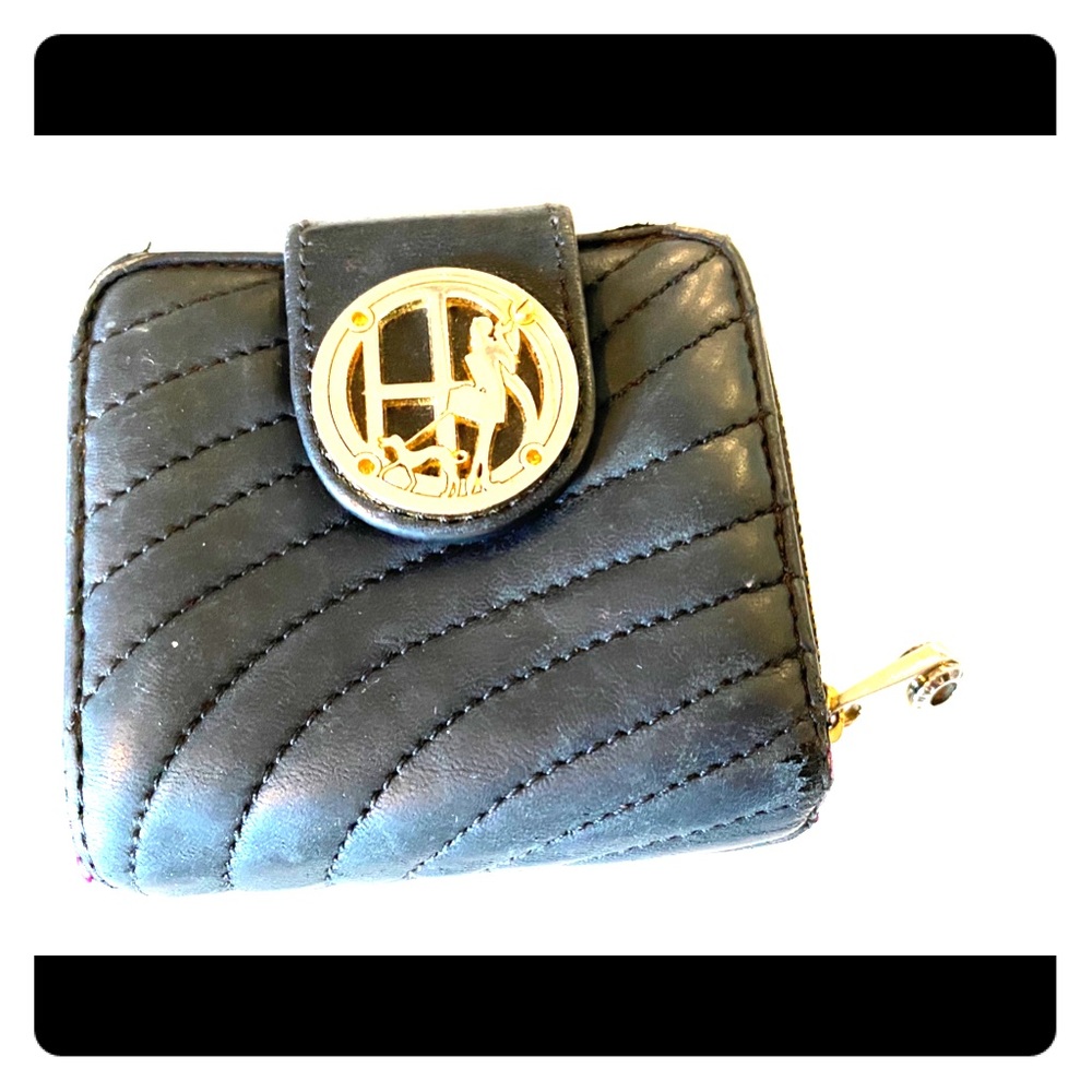 Henri Bendel black leather wallet